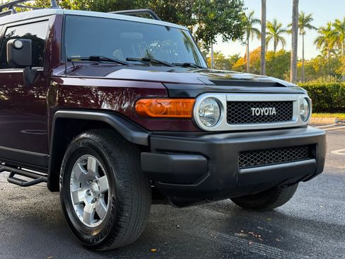 Used 2007 Toyota FJ Cruiser image 56