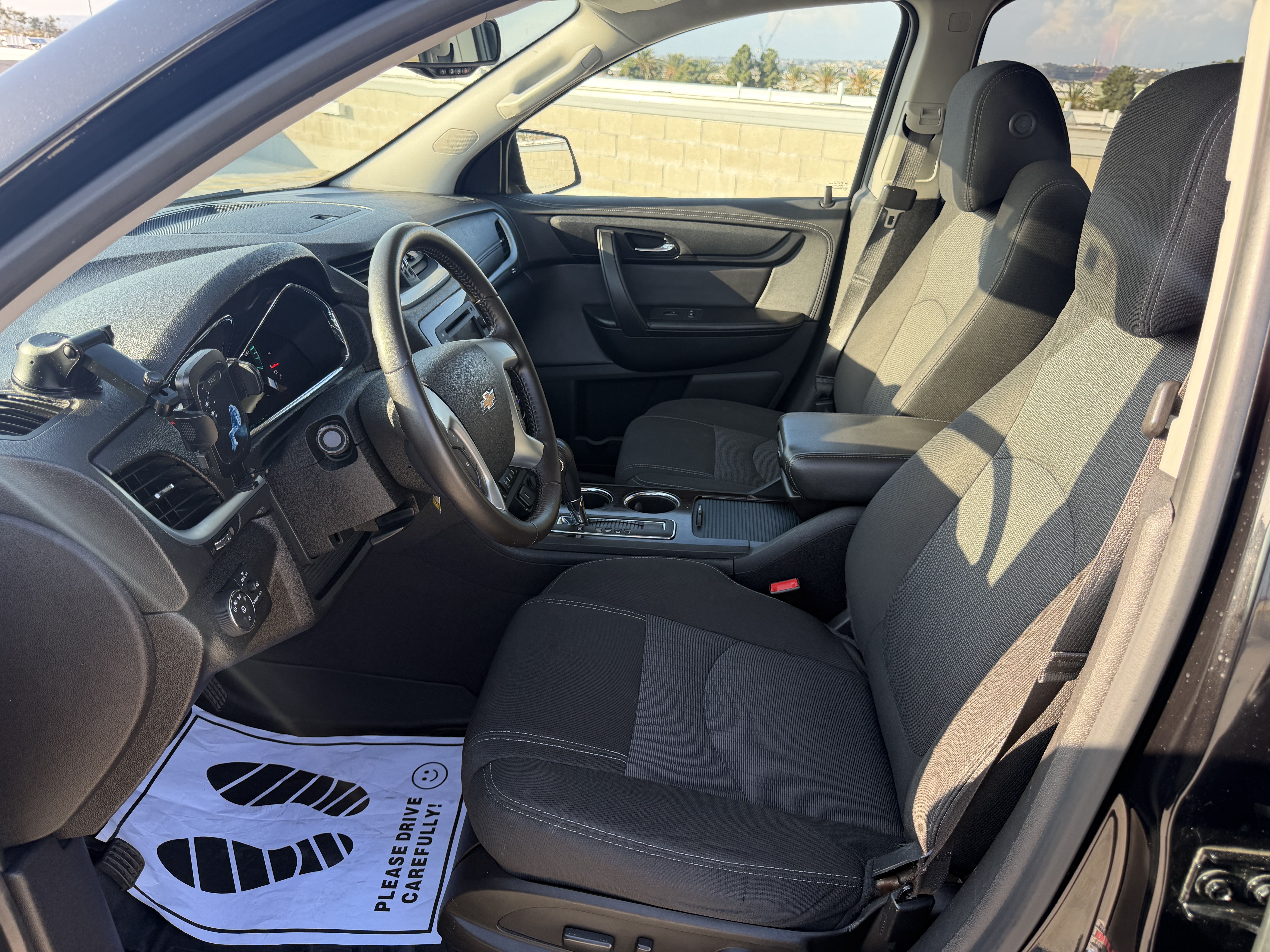 Used 2016 Chevrolet Traverse FWD LT w/ 2LT image 28