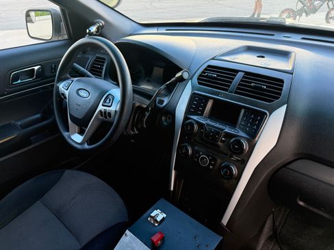 Used 2013 Ford Explorer image 60