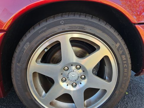 Used 1997 Mercedes-Benz SL 500 image 8