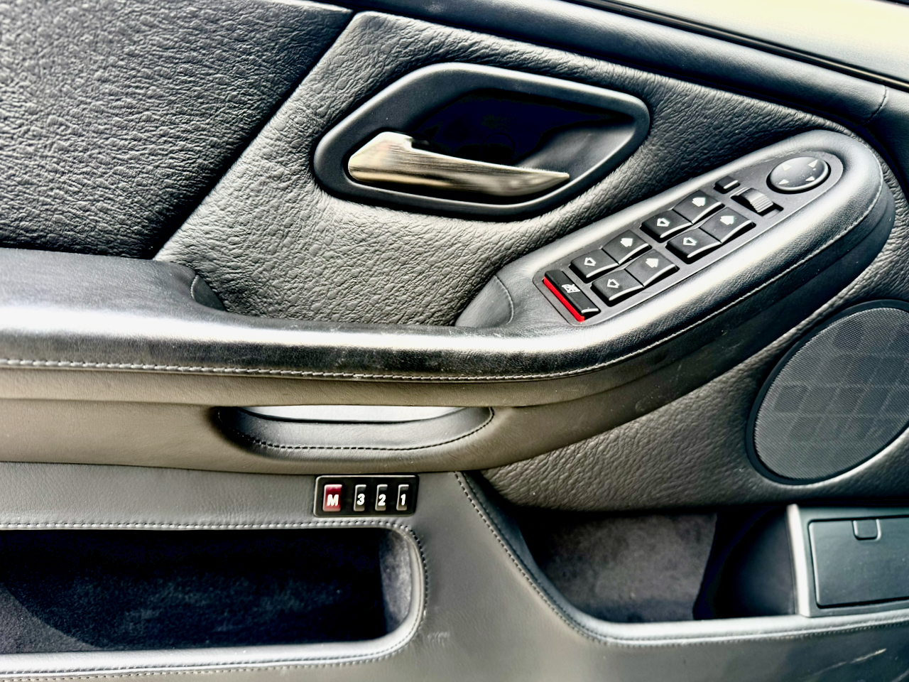 Used 2000 BMW M5 UNAVAIL RWD image 42