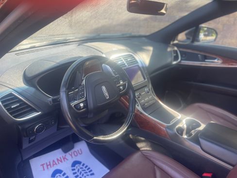 Used 2019 Lincoln Nautilus Reserve image 18