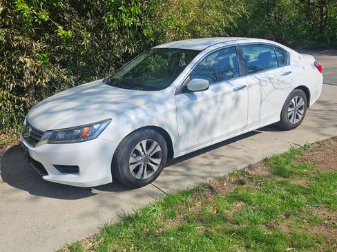 Used 2015 Honda Accord LX image 13