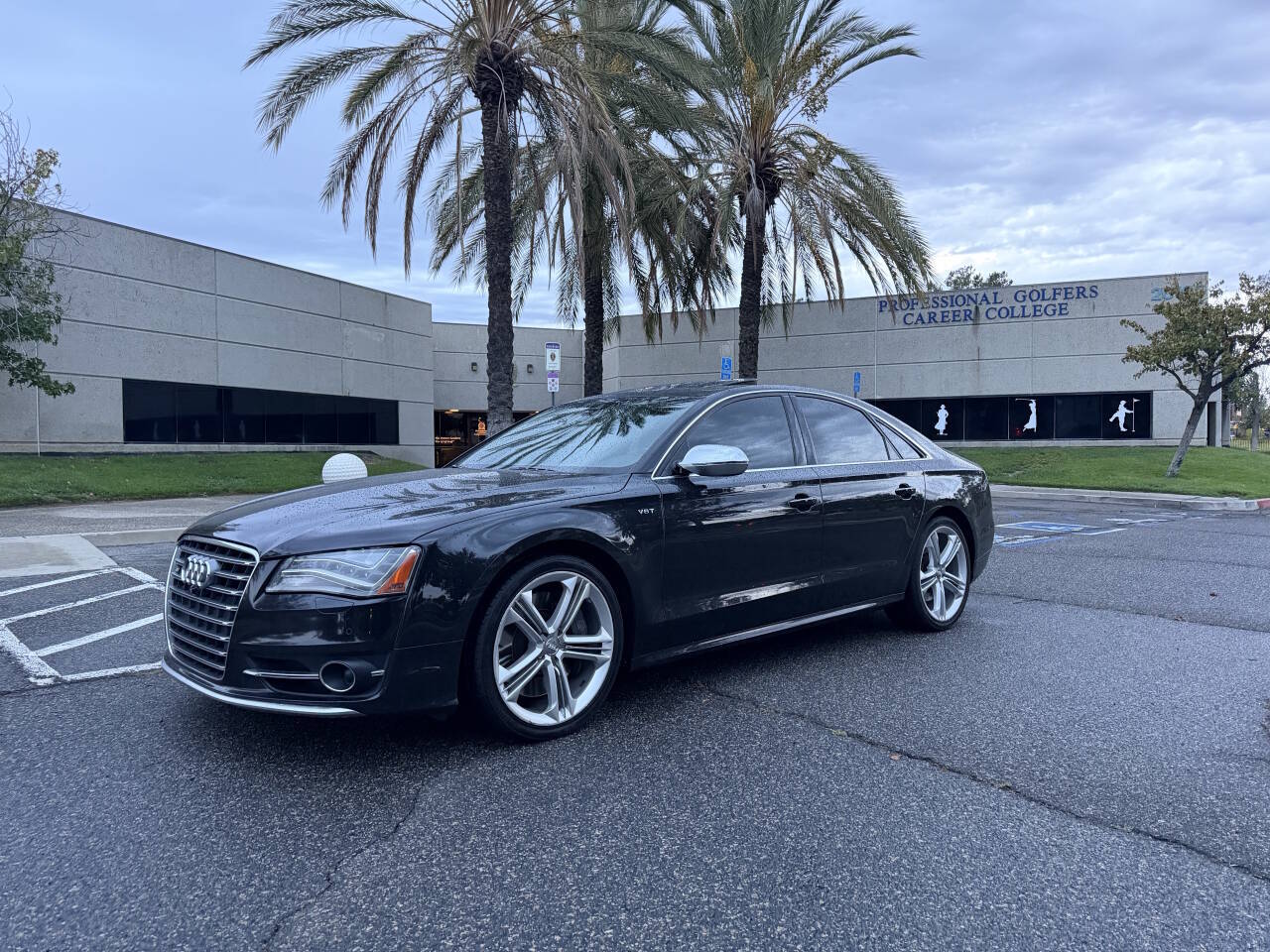 Used 2013 Audi S8 Plus AWD/4WD image 1