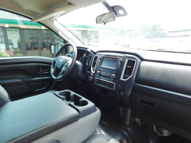 Used 2019 Nissan Titan S RWD image 21