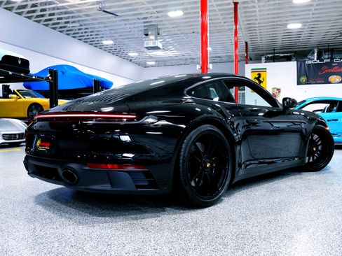 Used 2024 Porsche 911 Carrera GTS image 15