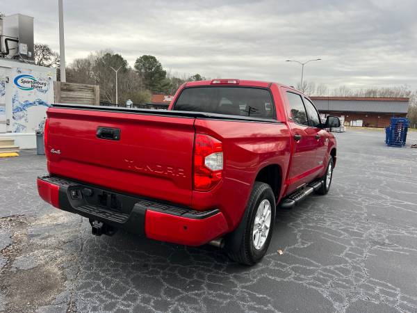 Used 2018 Toyota Tundra SR5 AWD/4WD image 6