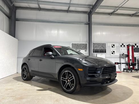 Used 2020 Porsche Macan image 4