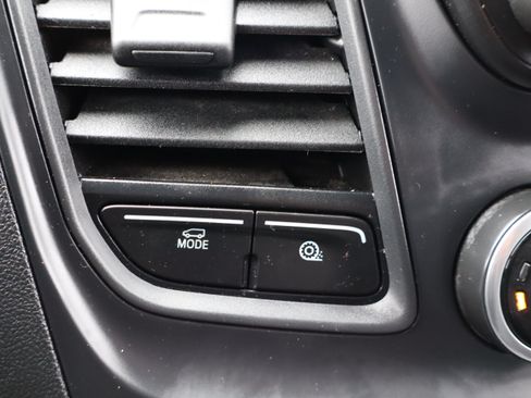 Used 2020 Ford Transit 250 image 25
