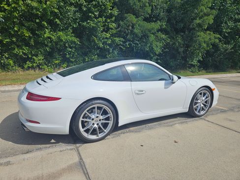 Used 2015 Porsche 911 Carrera image 10