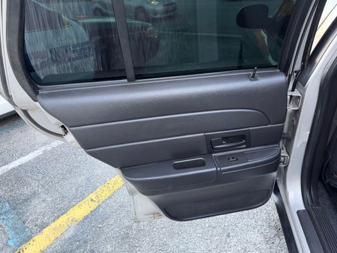 Used 2008 Ford Crown Victoria Police Interceptor RWD image 20