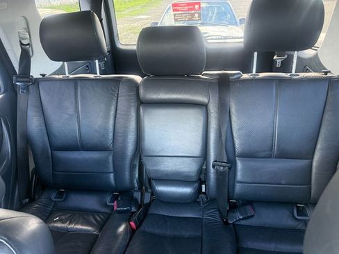 Used 2004 Mercedes-Benz ML 500 image 6