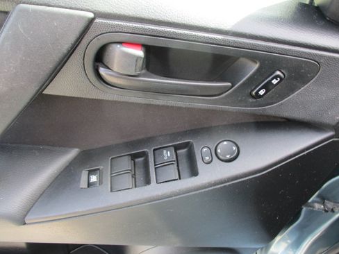 Used 2011 MAZDA MAZDA3 i Sport Sedan FWD image 13