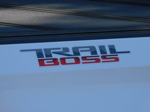 Used 2024 Chevrolet Silverado 1500 LT Trail Boss image 15