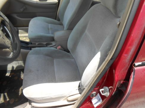 Used 2004 Toyota Corolla CE Sedan 4D FWD image 9