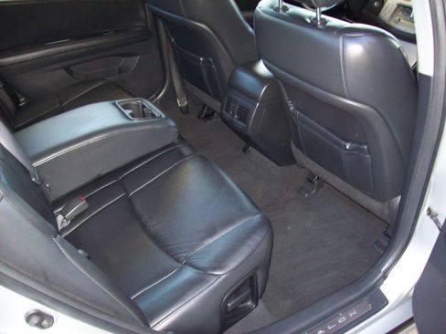 Used 2007 Toyota Avalon XLE Touring Sedan 4D FWD image 12