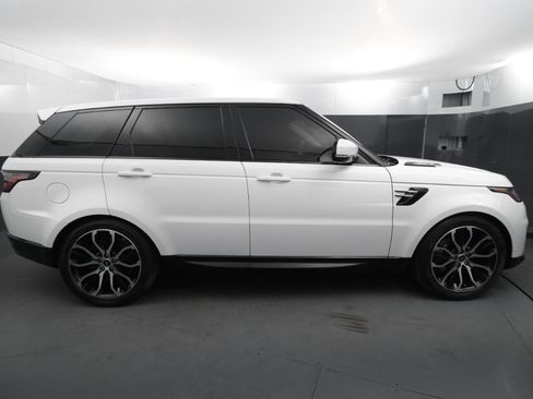 Used 2020 Land Rover Range Rover Sport HSE image 6