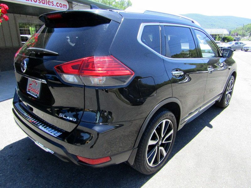 Used 2017 Nissan Rogue AWD image 8