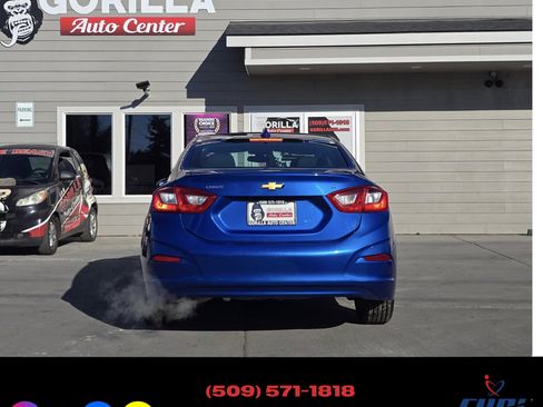 Used 2016 Chevrolet Cruze LT image 6