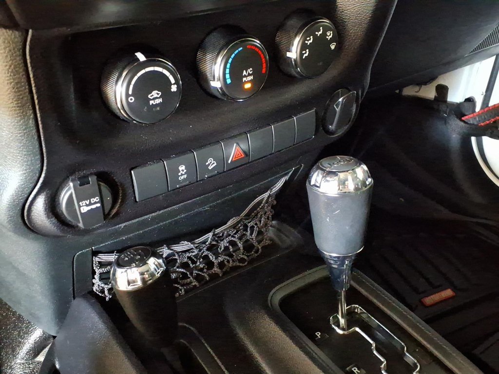 Used 2016 Jeep Wrangler 4WD Willys Wheeler image 16