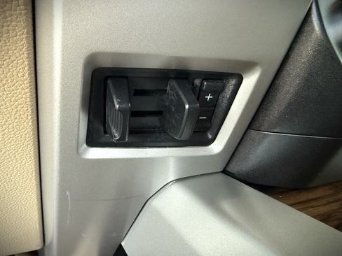 Used 2018 Ford F150 Lariat image 35