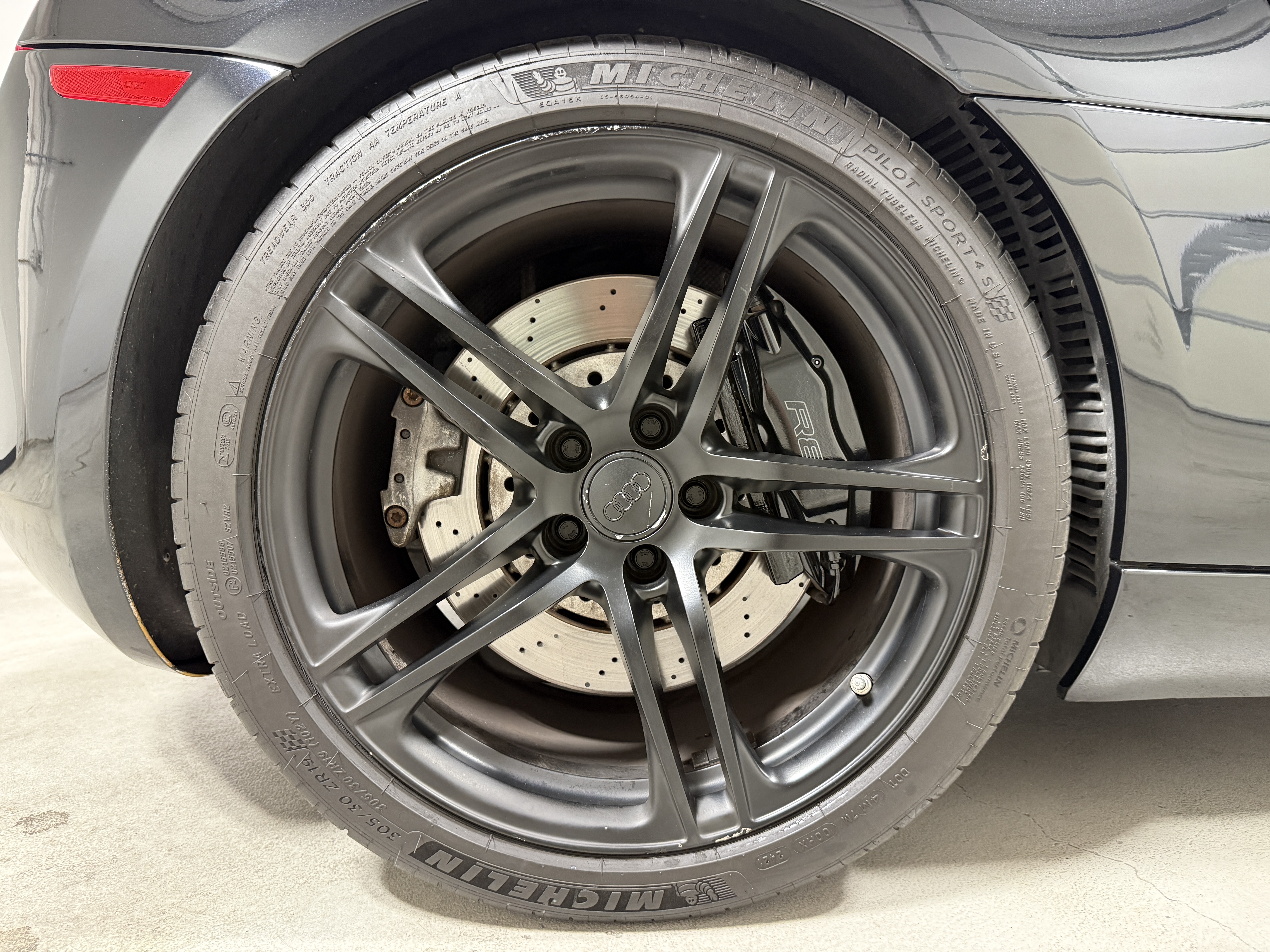 Used 2009 Audi R8 4.2 Coupe AWD/4WD image 15