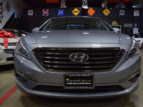 Used 2015 Hyundai Sonata SE image 10