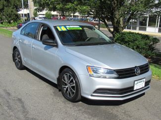 Used 2016 Volkswagen Jetta SE image 1