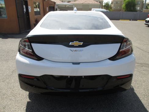 Used 2016 Chevrolet Volt Premier FWD image 6