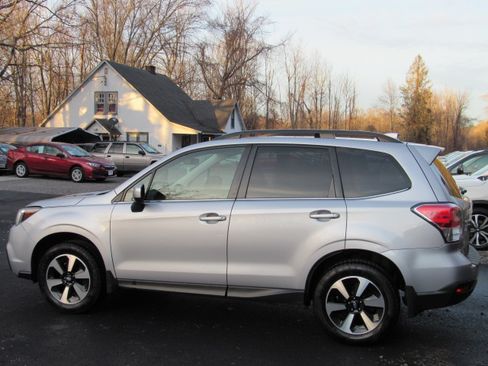 Used 2017 Subaru Forester 2.5i Limited image 5