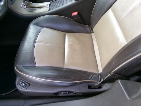 Used 2009 Chevrolet Malibu LTZ FWD image 8