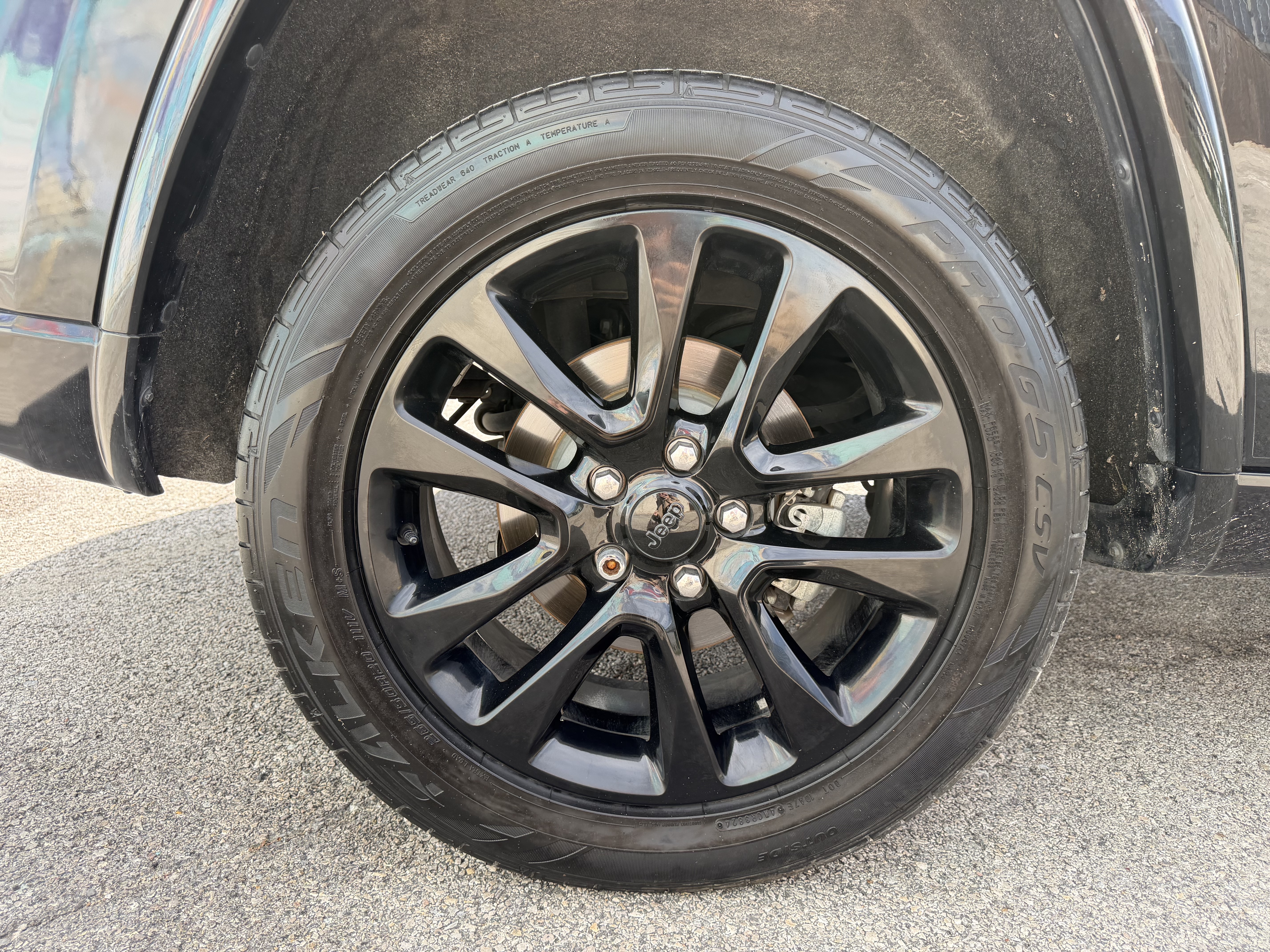 Used 2018 Jeep Grand Cherokee 2WD Laredo image 27