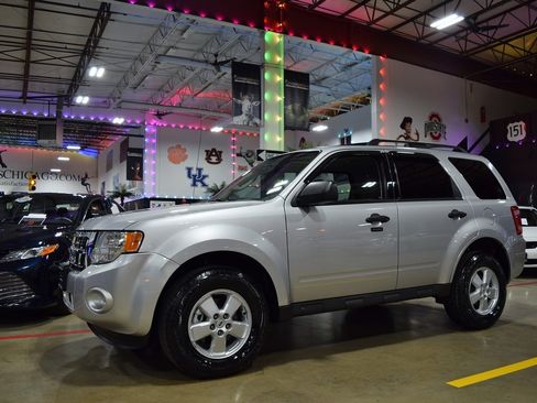 Used 2010 Ford Escape XLT image 11