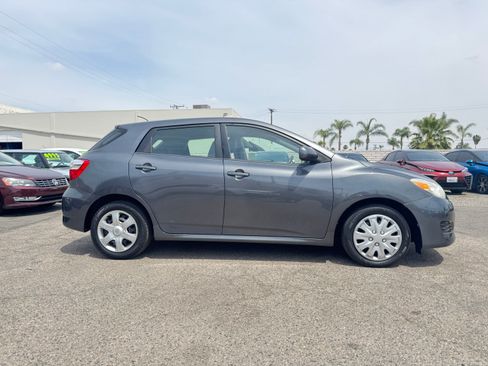 Used 2009 Toyota Matrix image 9