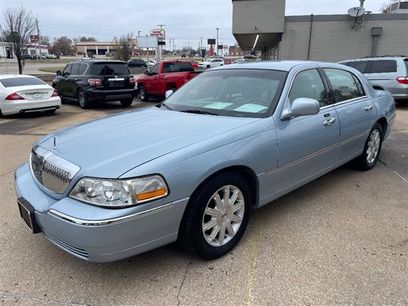 Used 2011 Lincoln Town Car Signature Limited