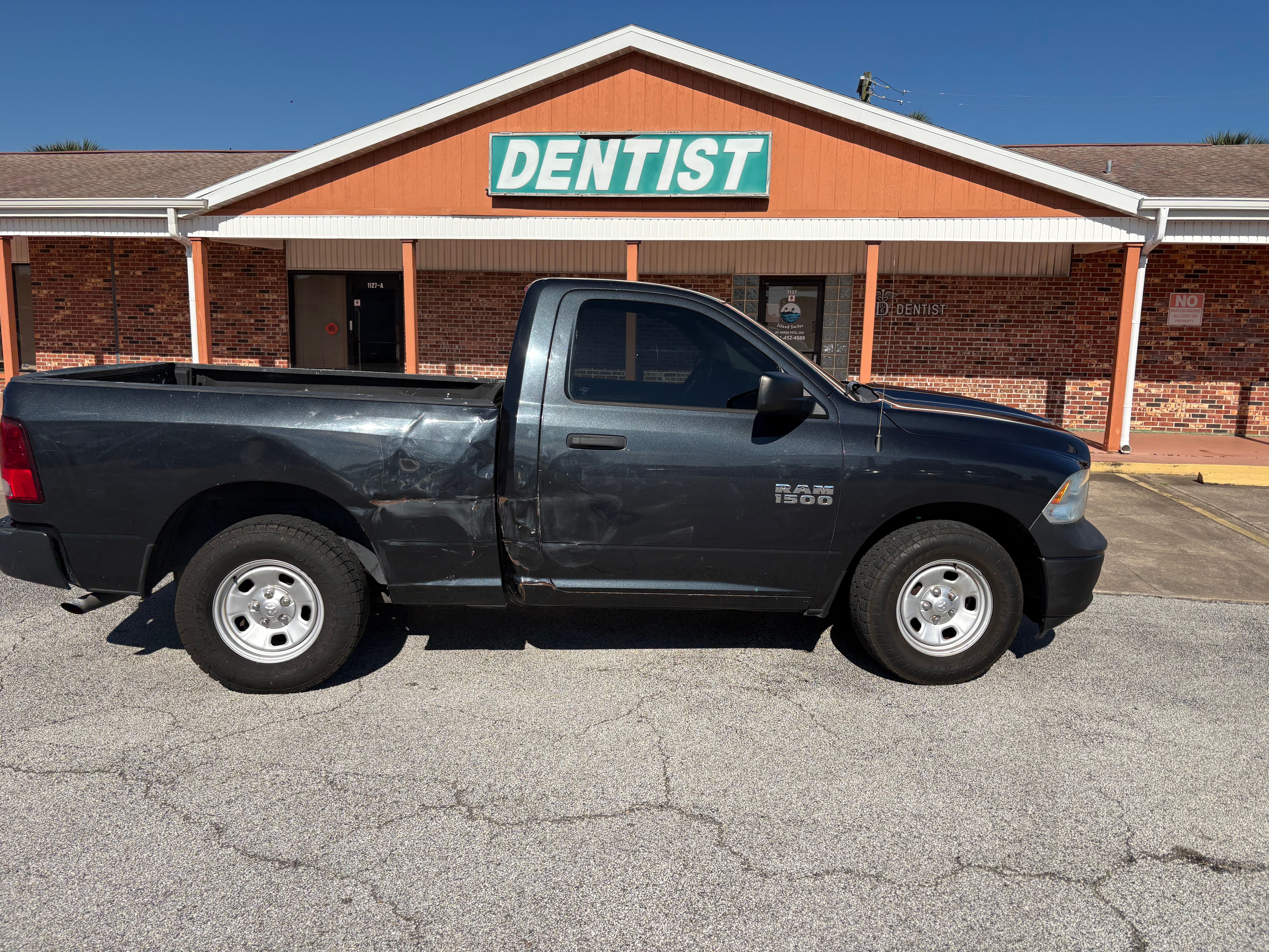 Used 2016 RAM 1500 Express RWD image 5
