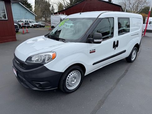 Used 2021 RAM ProMaster City Tradesman image 6