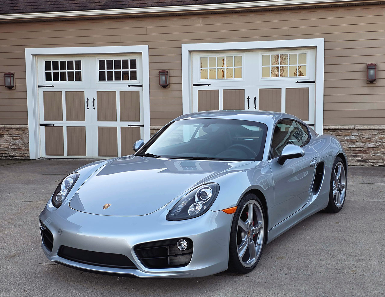 Used 2014 Porsche Cayman S RWD image 2