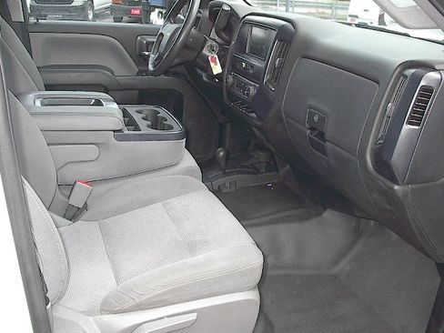 Used 2019 Chevrolet Silverado 2500 W/T AWD/4WD image 11