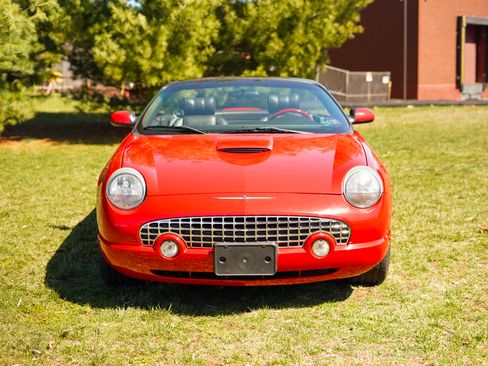 Used 2002 Ford Thunderbird image 12