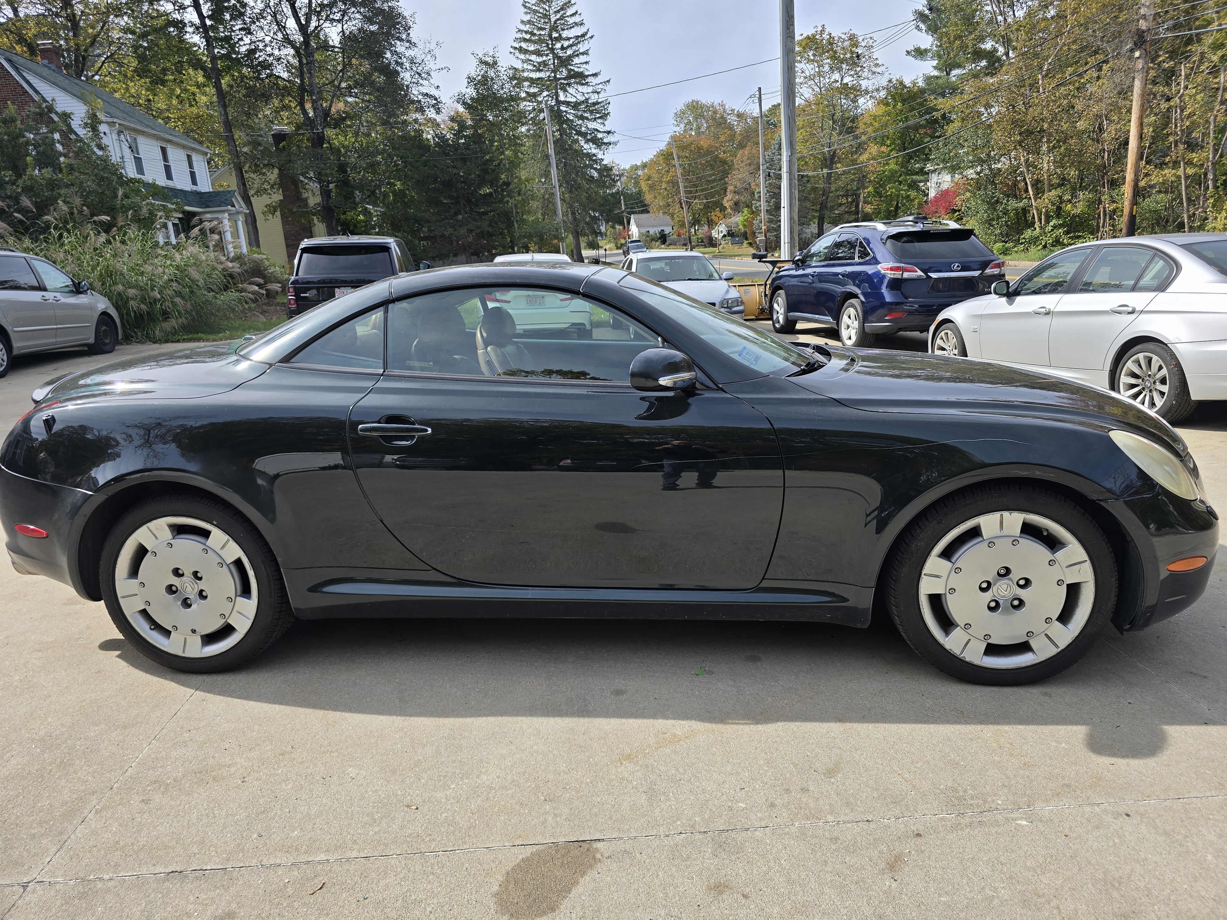Used 2002 Lexus SC 430 Convertible RWD image 2