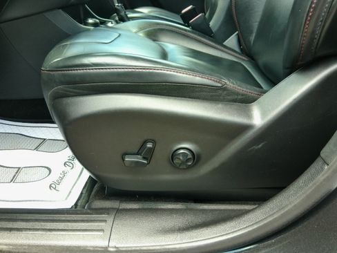 Used 2016 Jeep Cherokee 4WD Trailhawk image 45