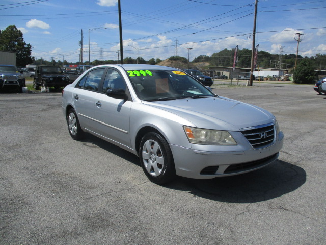 Used 2010 Hyundai Sonata GLS FWD image 4