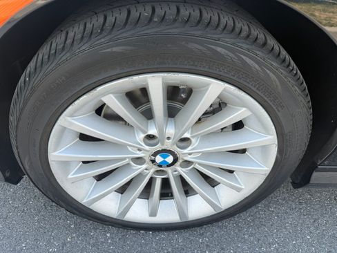 Used 2011 BMW 328i xDrive Sedan AWD/4WD image 13