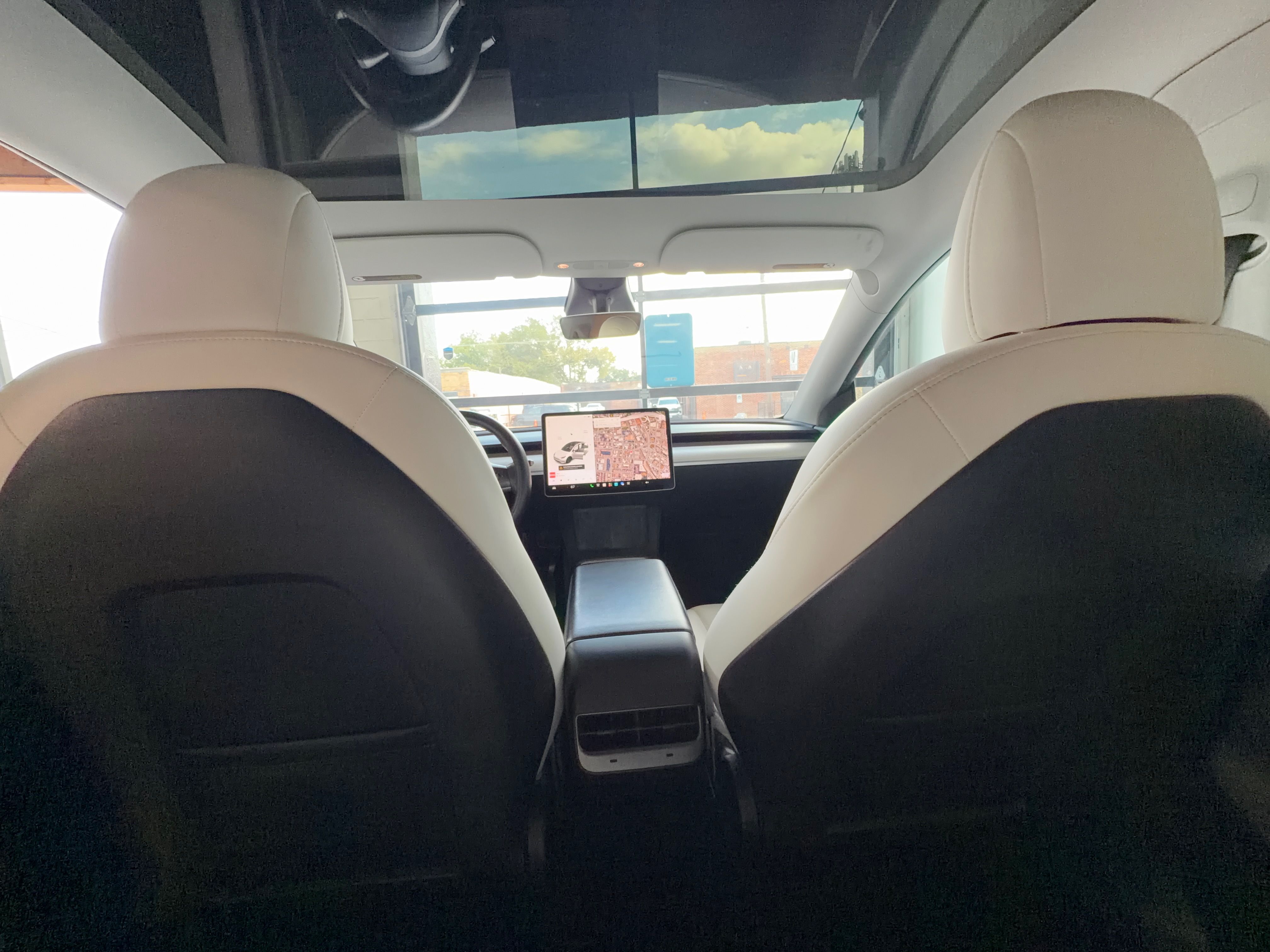 Used 2021 Tesla Model Y AWD image 32