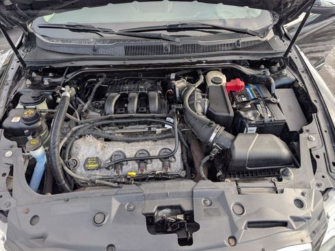 Used 2010 Ford Taurus Limited image 16