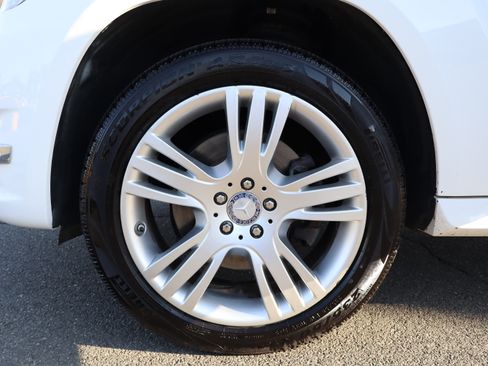 Used 2014 Mercedes-Benz GLK 250 BlueTEC 4MATIC image 35
