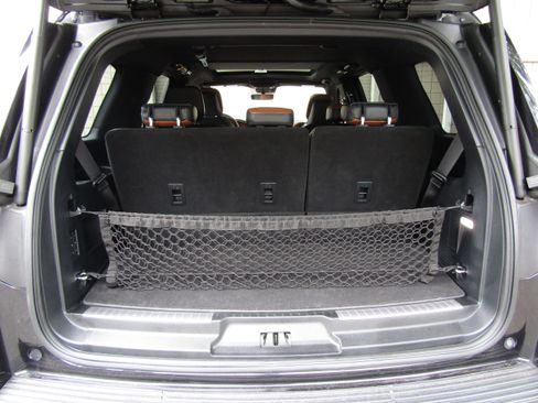 Used 2020 Lincoln Navigator 2WD Reserve image 12