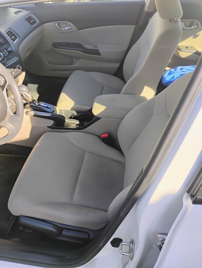 Used 2013 Honda Civic Natural Gas Sedan image 5