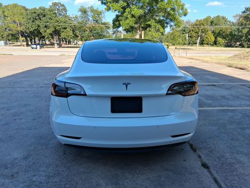 Used 2021 Tesla Model 3 Standard Range Plus RWD image 5